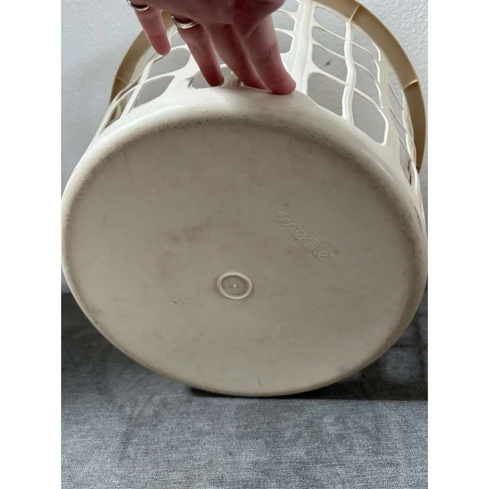 Vtg Serilite 1 Bushel Round Almond Laundry Basket Clothes Made‎ In USA #1266